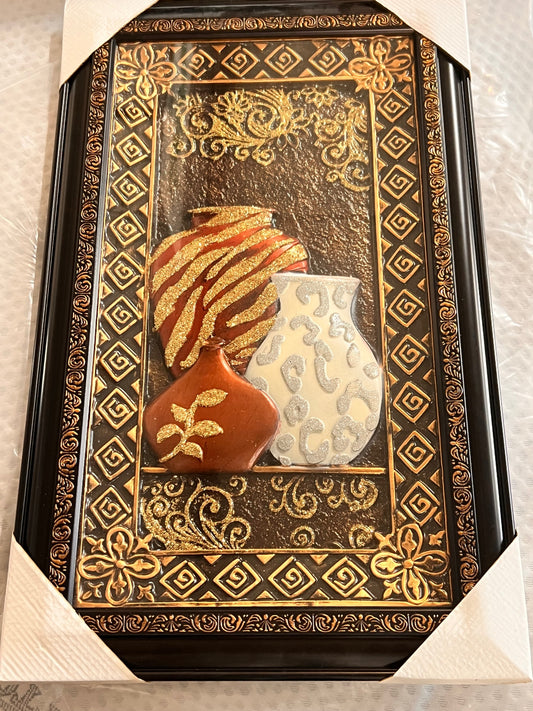 GOLD/ RED WHITE VASE ART
